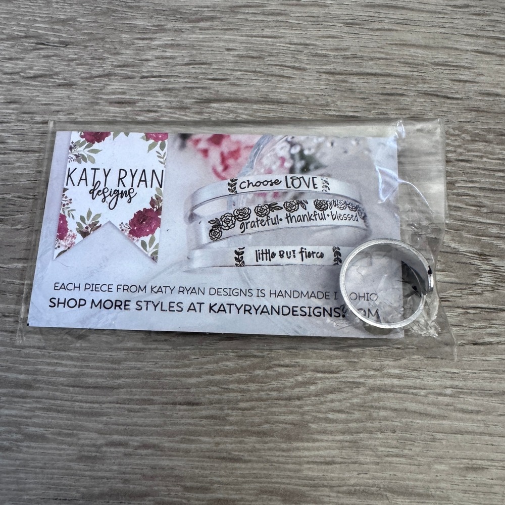 Katy Ryan Designs Silvertone Faith Cross Bypass Ring Handmade One Size Z393‎